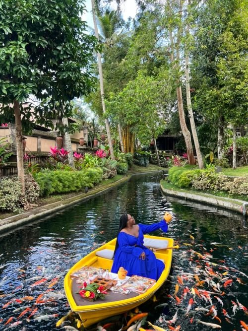 LA TIARA WANDERERS Indonesia Images