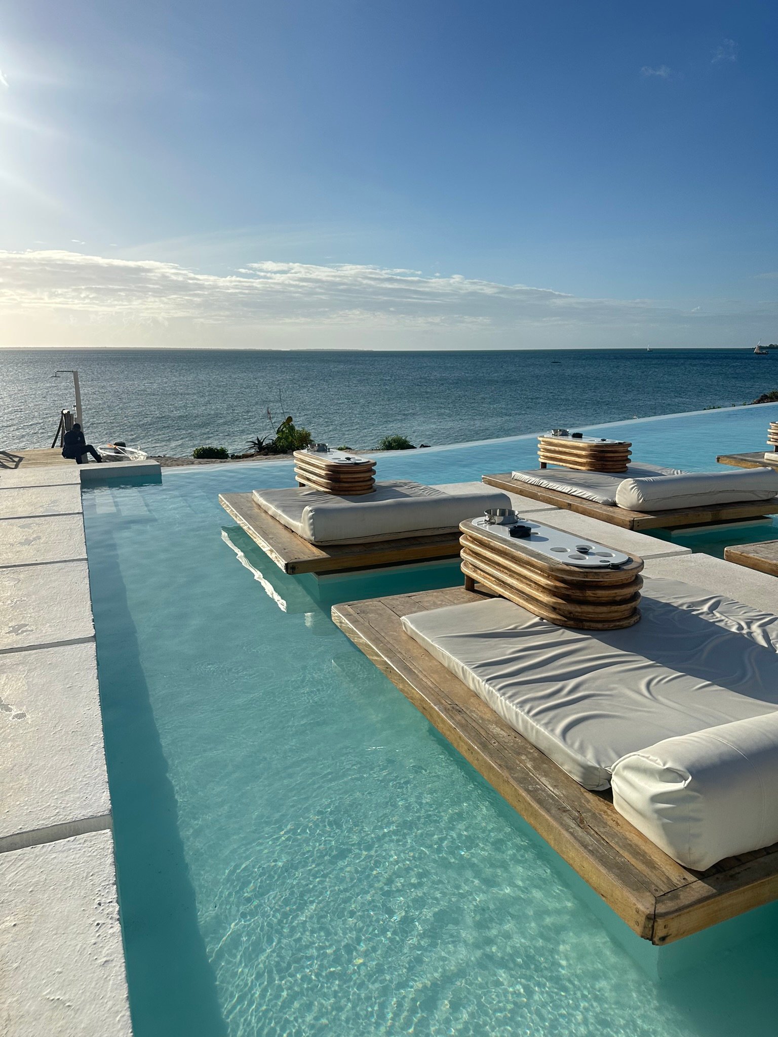 LA TIARA WANDERERS Zanzibar Images (28)