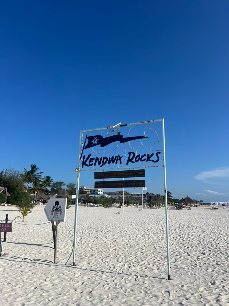 LA TIARA WANDERERS Zanzibar Images (4)