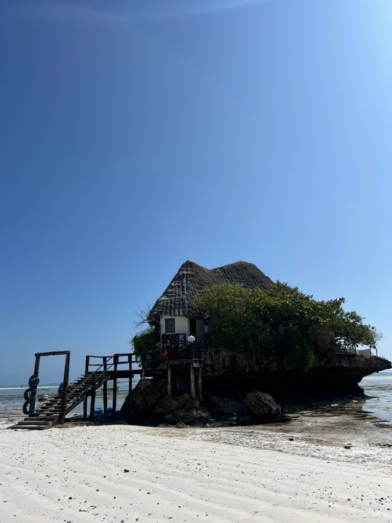 LA TIARA WANDERERS Zanzibar Images (43)