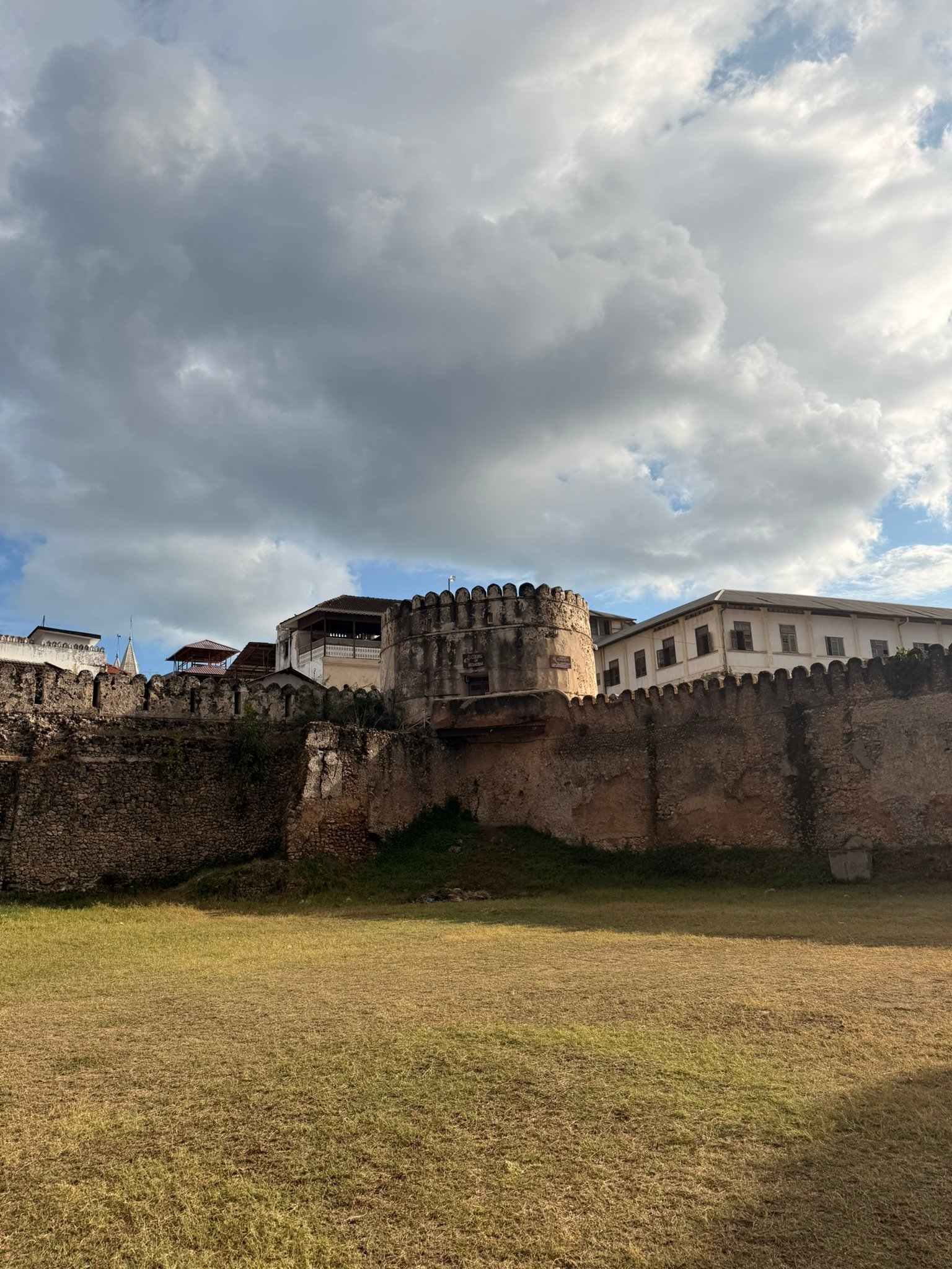 LA TIARA WANDERERS Zanzibar Images (7)